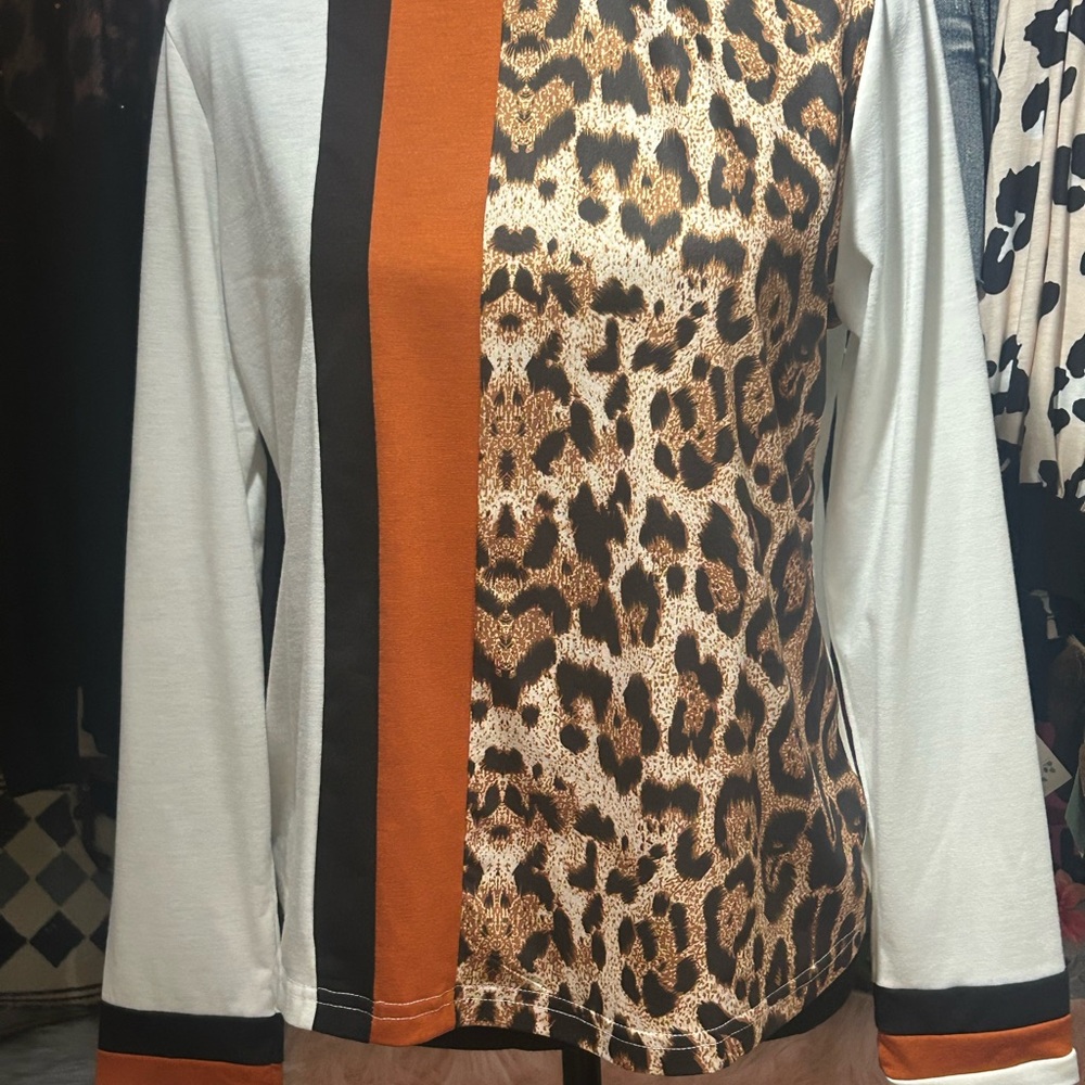 Leopard Print Long Sleeve Top